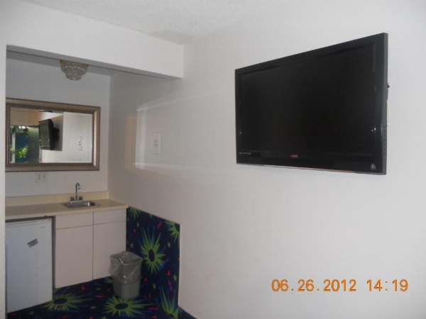 Tradewinds Airport Hotel image 14